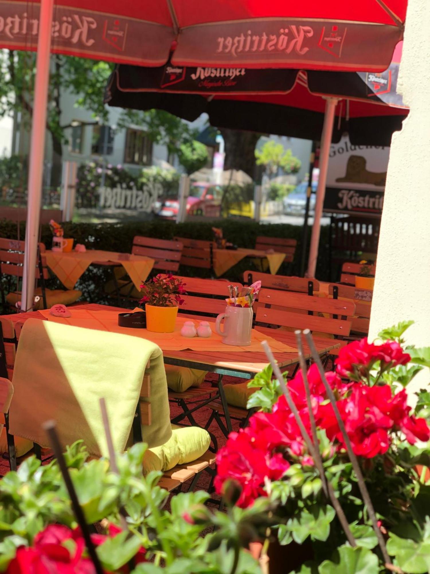 Traditionsgasthaus Goldener Loewe Riesa Restaurant & Pension エクステリア 写真